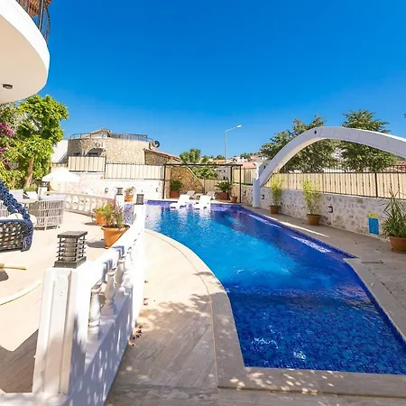 Safran County Villa *